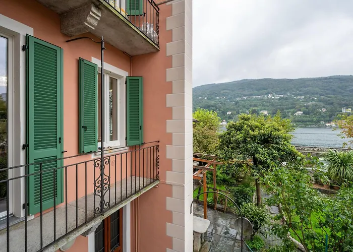 La Silente By Interhome Lägenhet Stresa